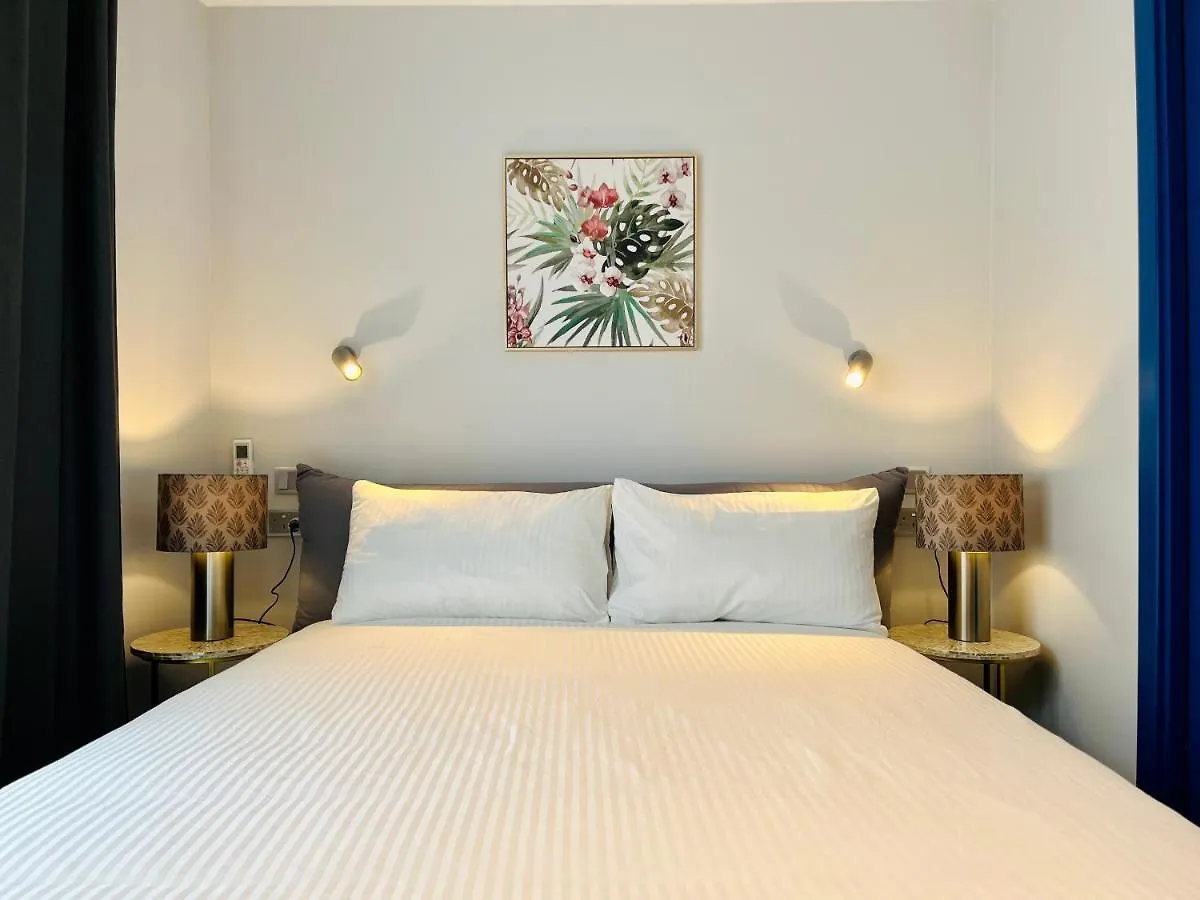 Sliema 8 Bedroom House With Pool Malta